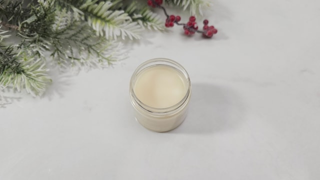 Ultra Hydrating Hand and Foot Balm Cover Photo 1