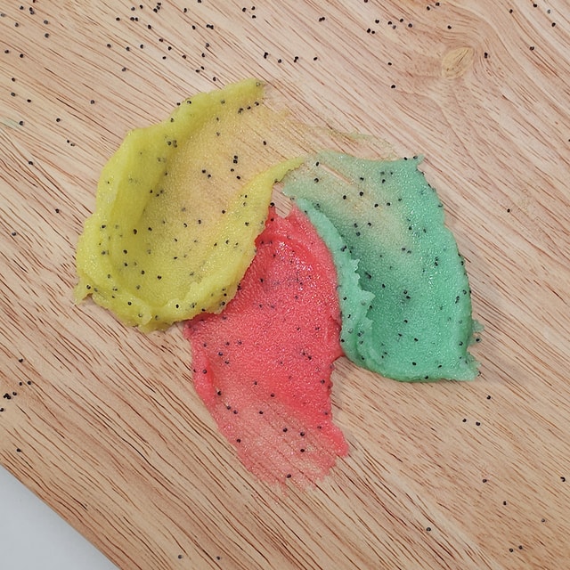 Fruity Body Scrubs Texture Pic 1