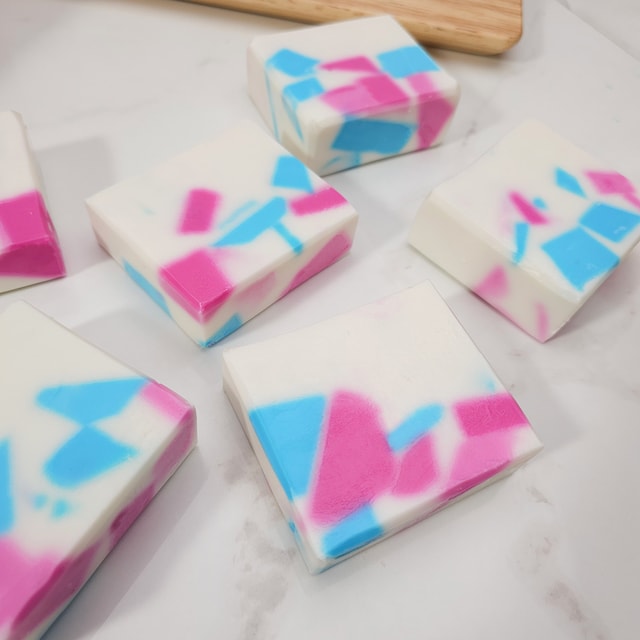 Gender Reveal Bright 1-1.1