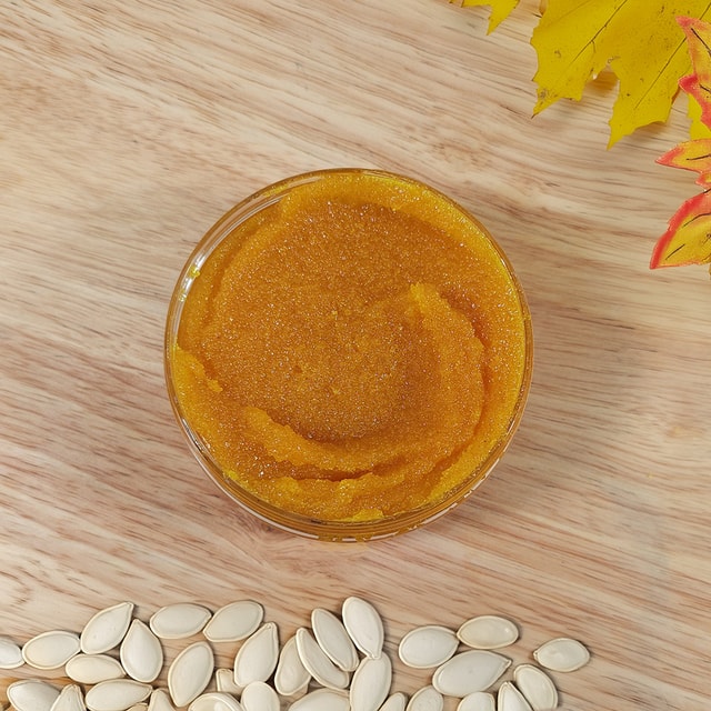 Turmeric and Pumpkin Scrub Pic 3