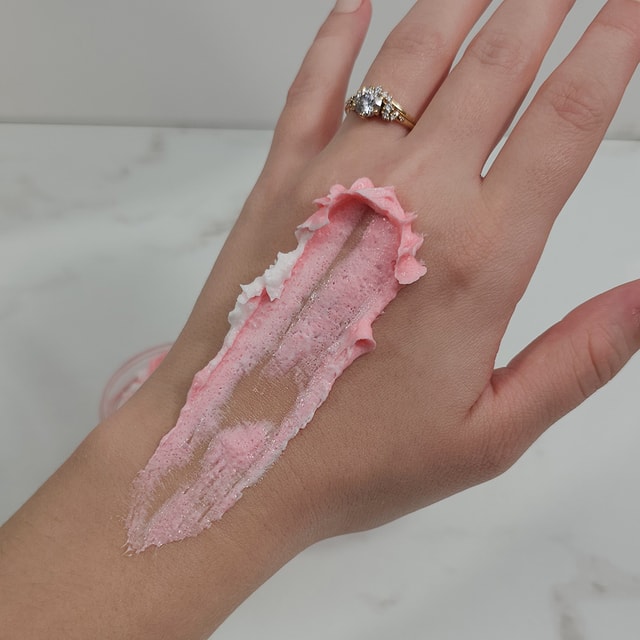 Peppermint Mocha Whipped Sugar Scrub Hand Swatch