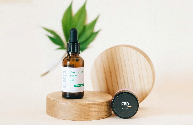 cbd-pexels-n-voitkevich-7852747