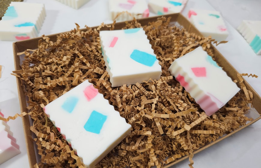 Gender Reveal – Box Cover