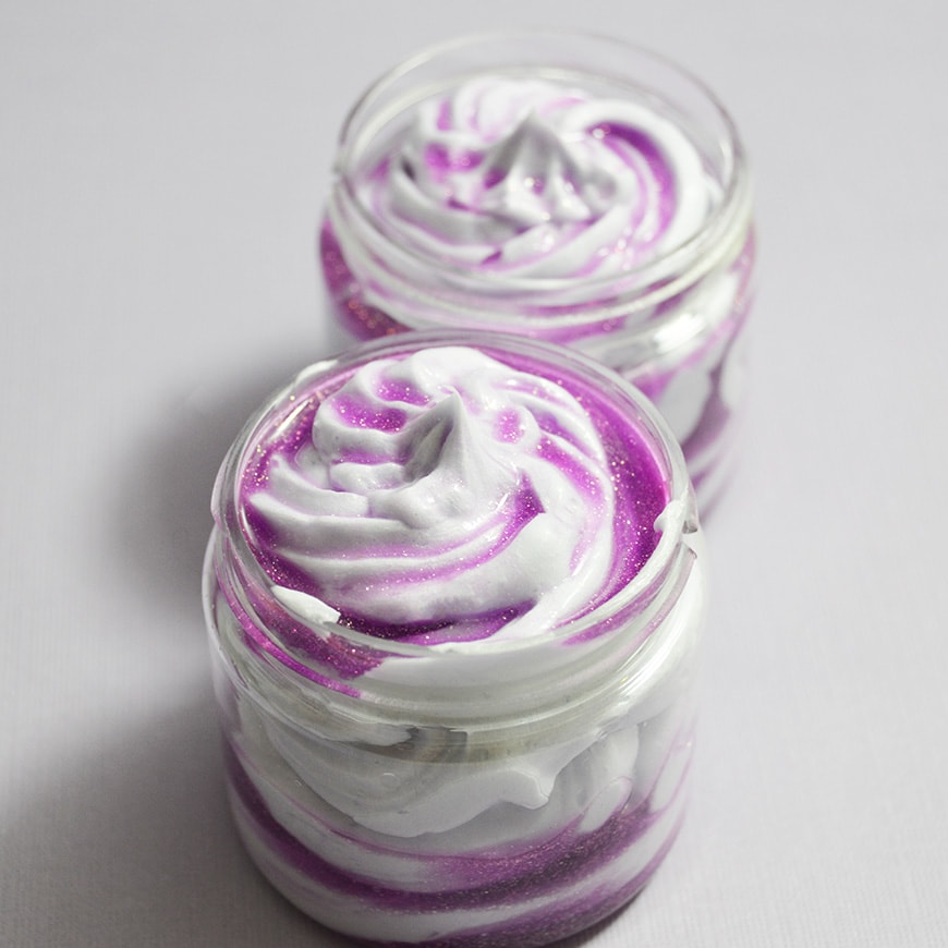 How to Make Shimmer Lotion in 4 Easy Steps